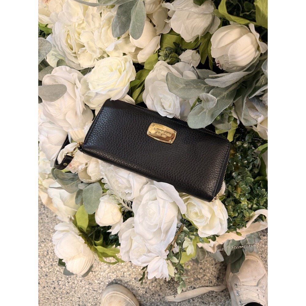 Michael Kors Fulton Large Pebble Leather Zip-Around Wristlet Wallet